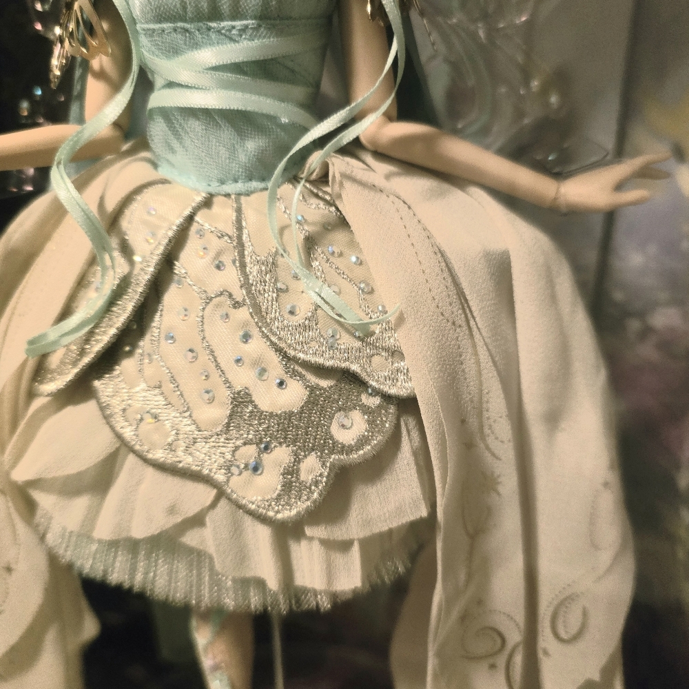 Tinkerbell Limited Edition Dance Series Doll - Picture 4 of 14